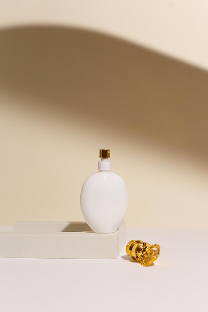 Photo close-up of dices on table