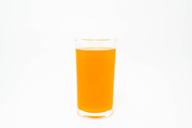 Photo close-up of drink against white background