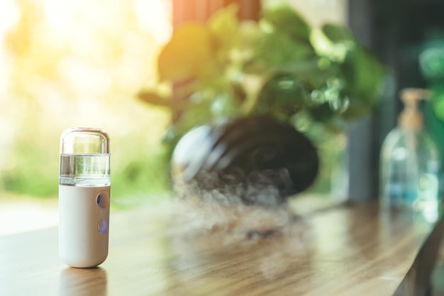 Photo close-up of drink in glass jar on table