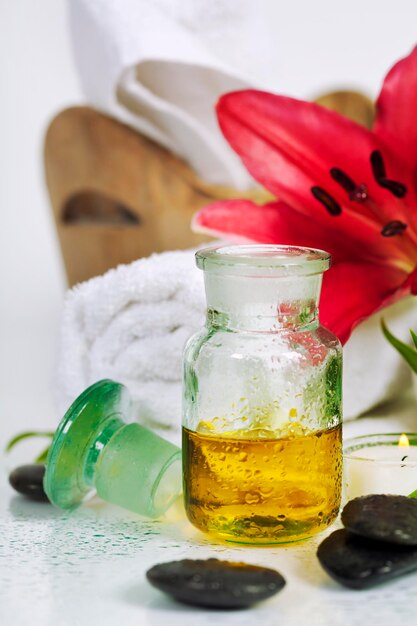 Photo close-up of drink in glass jar on table