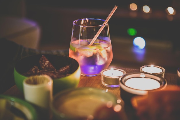 グラスの飲み物のクローズアップ
