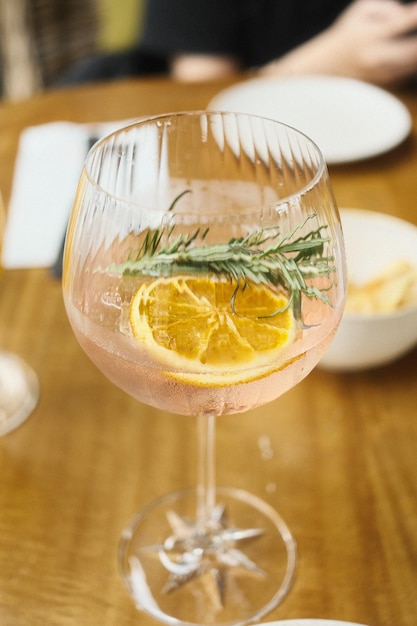 Photo close-up of drink on table