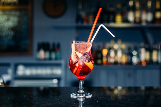 テーブルの上の飲み物のクローズアップ