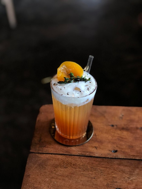 Photo close-up of drink on table