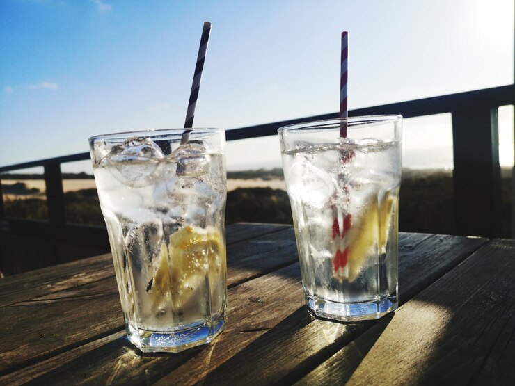 Photo close-up of drink on table