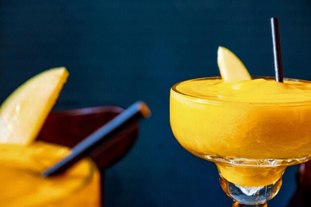 Photo close-up of drink on table