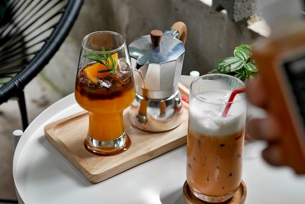 Photo close-up of drink on table