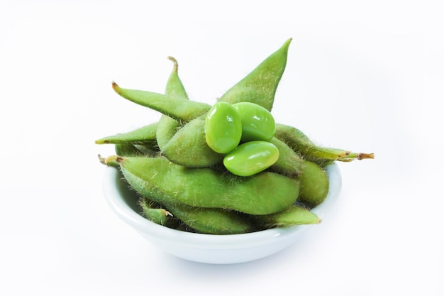 エダマメ豆が鉢の中に閉じ込められている