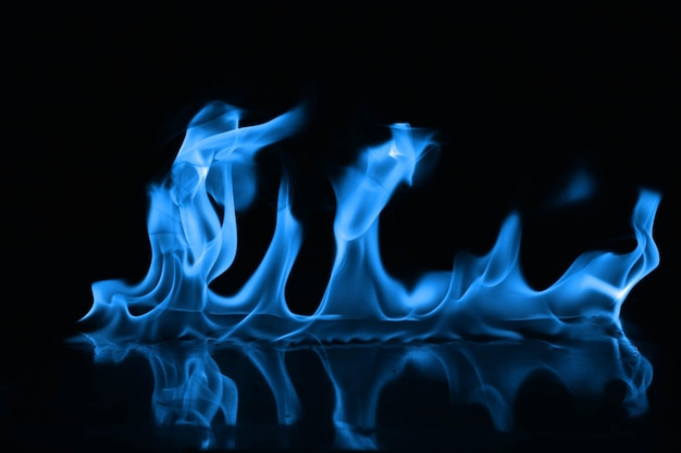 Photo close-up of fire against black background