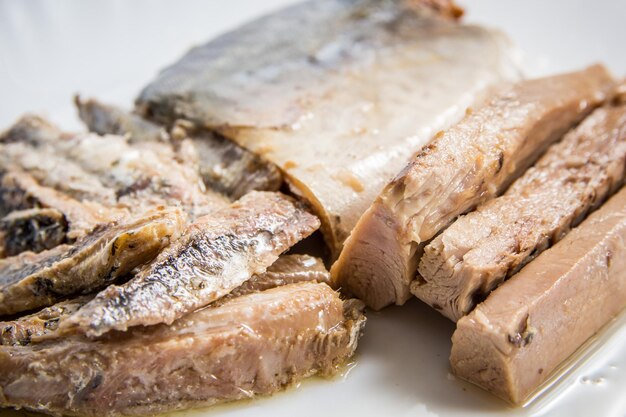 Photo close-up of fish in plate