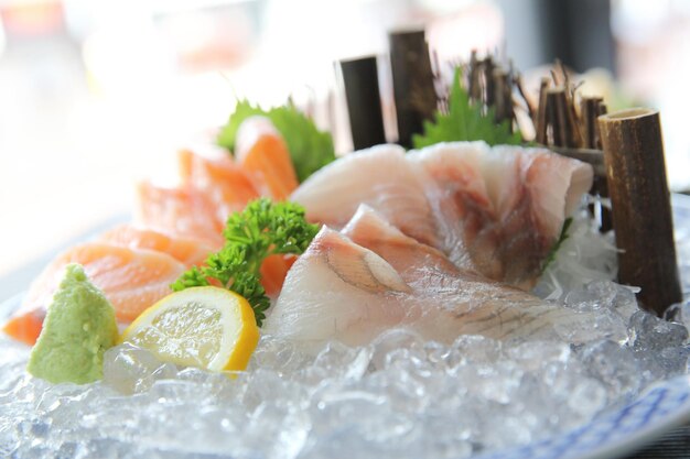 Photo close-up of fish served in plate