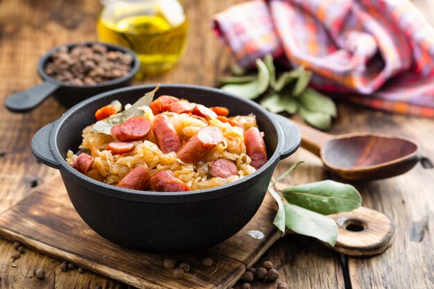 Photo close-up of food in bowl on table