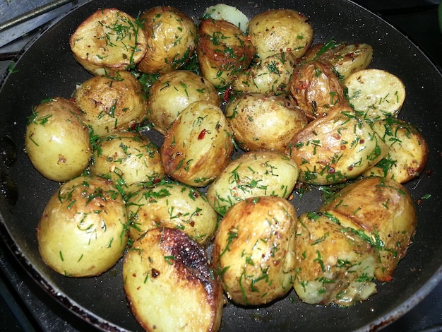 Foto prossimo piano degli alimenti nel contenitore