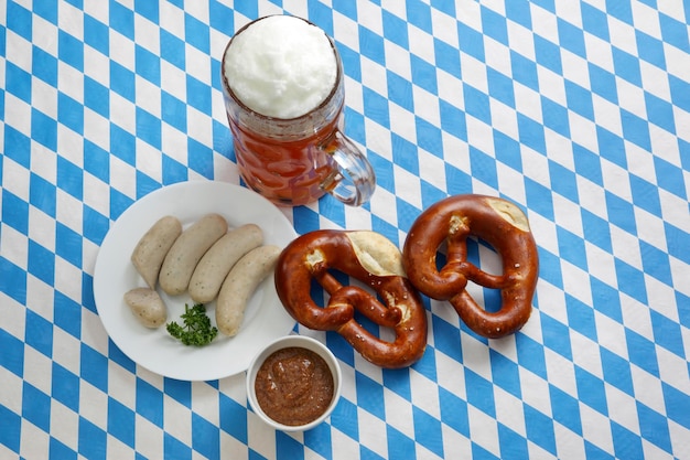 Photo close-up of food and drink served on table