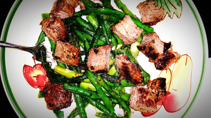 Photo close-up of food on plate