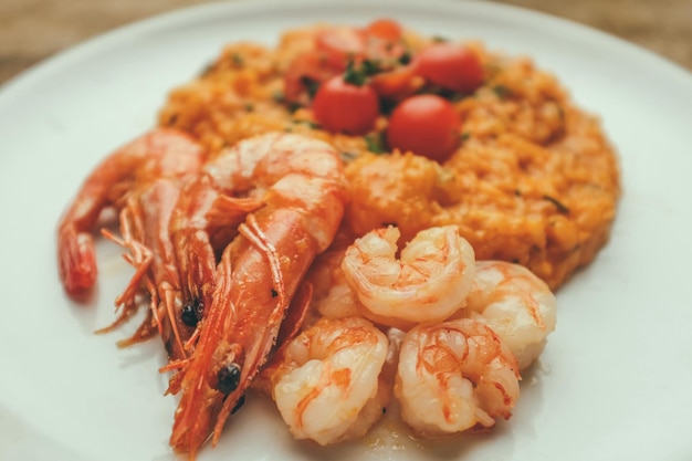 皿の中の食料のクローズアップ