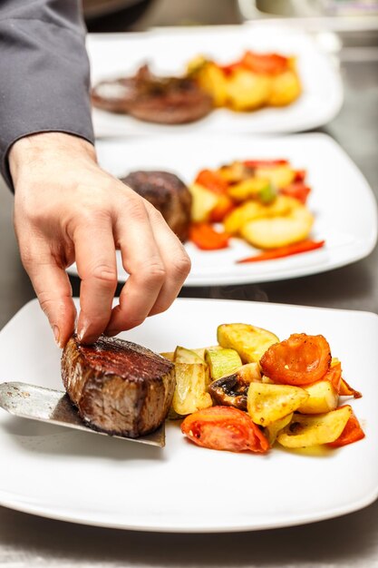 Foto prossimo piano del cibo nel piatto