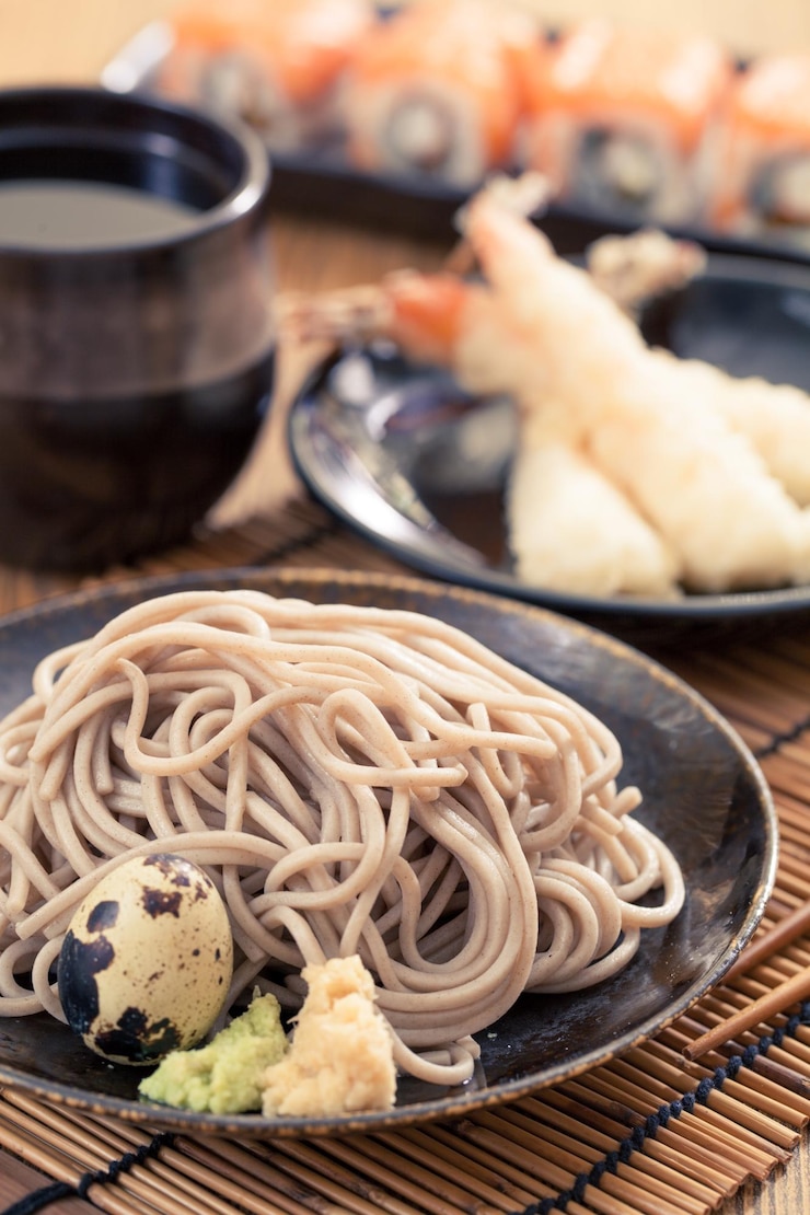 Photo テーブルで提供される食べ物のクローズアップ