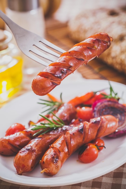 Foto prossimo piano del cibo servito a tavola