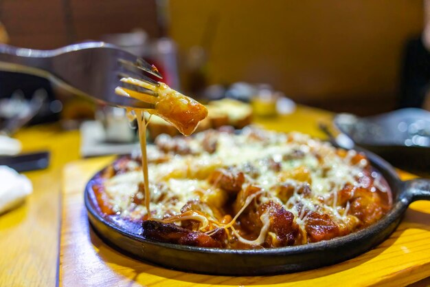 Photo close-up of food served on table