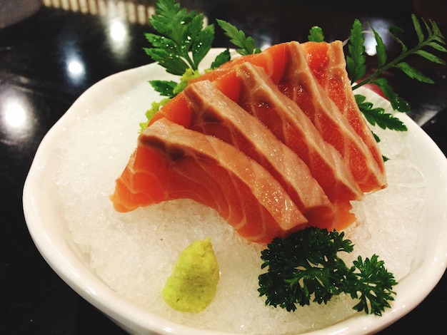 Photo close-up of food on table