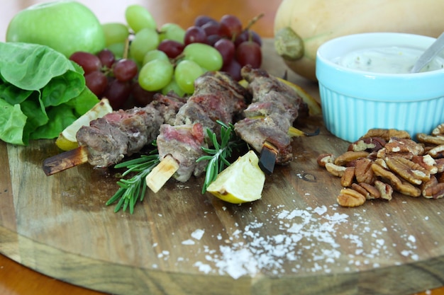 Foto prossimo piano del cibo sulla tavola