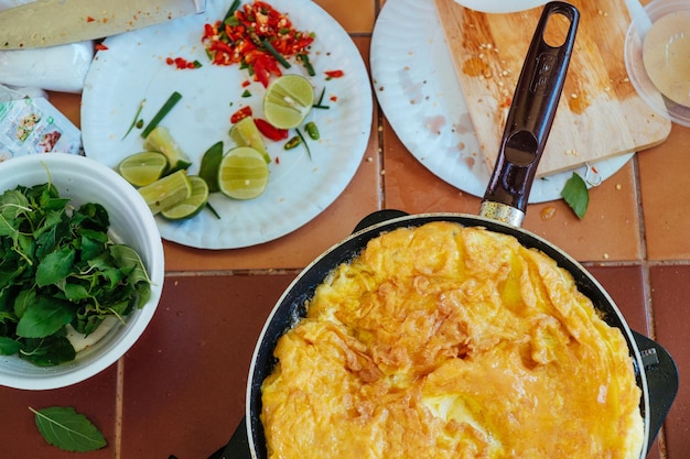 Photo close-up of fried eggs served on table