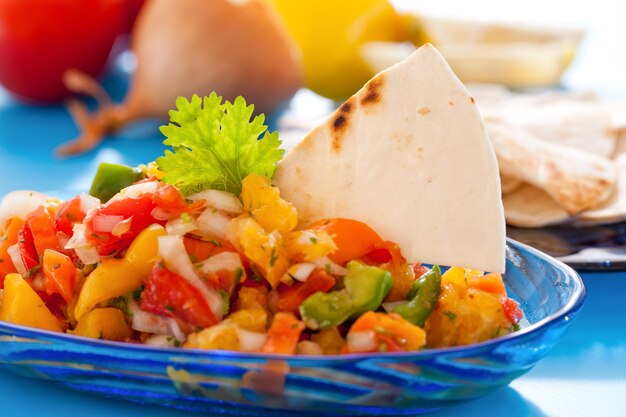 Photo close-up of fruit salad in bowl