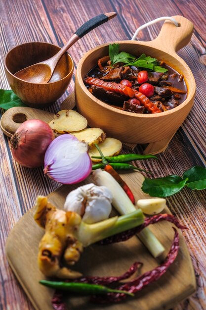 Photo close-up of fruits in bowl on table