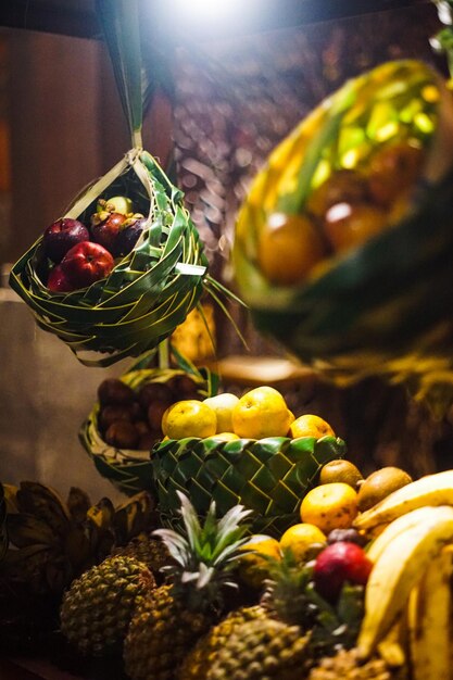 Foto prossimo piano dei frutti sulla pianta