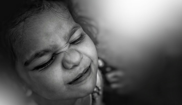 Photo close-up of girl with eyes closed