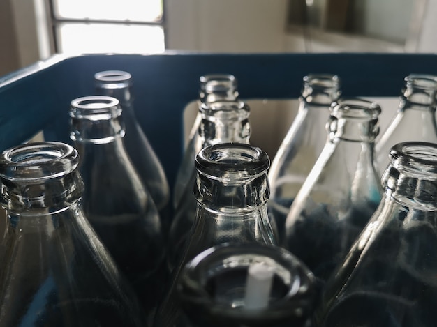 Photo close up of glass bottles