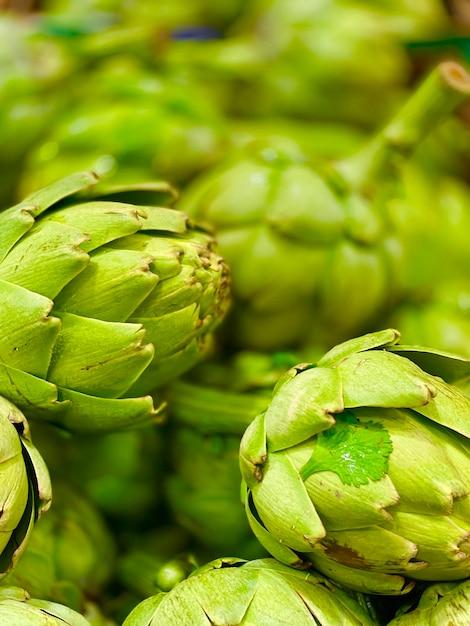 Photo close-up of green vegetables for sale in market