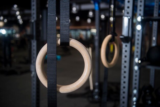 Photo close-up of gymnastics rings in gym