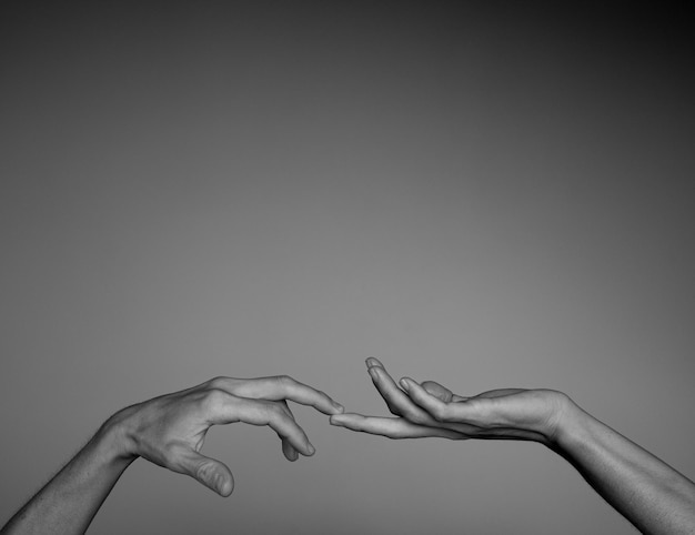 Photo close-up of hand against white background