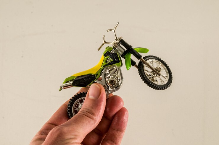 2. Clipless Pedals