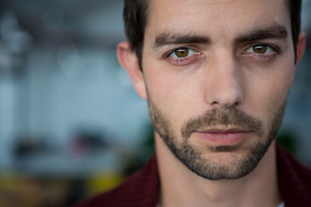 Photo close-up of a handsome man