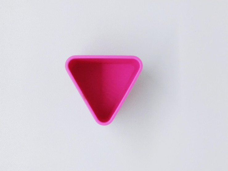 Photo close-up of heart shape over white background