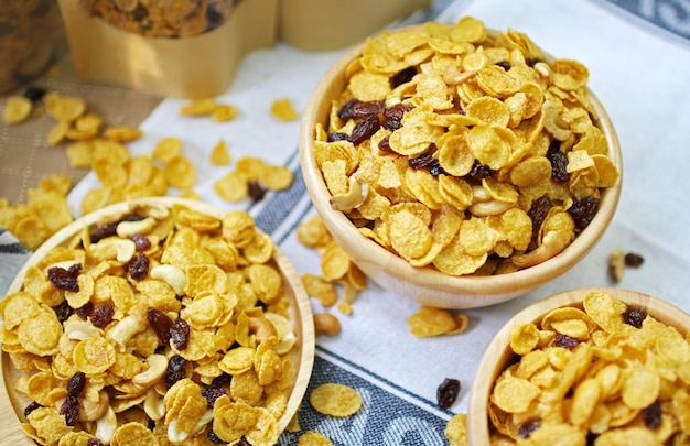 Close up honey caramel cornflakes with raisins and cashews