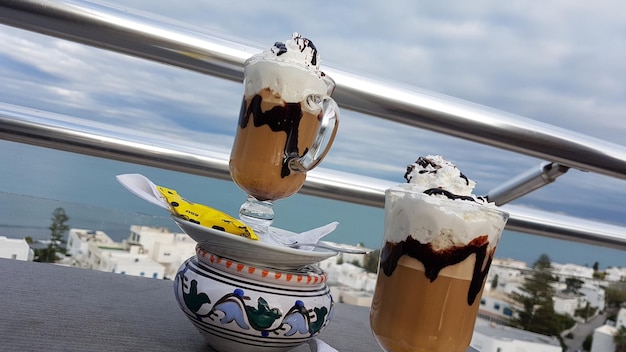 Foto close-up di gelato contro il cielo