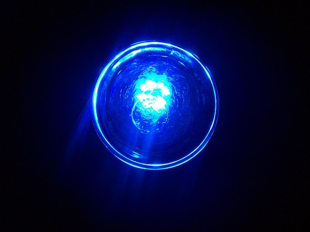Photo close-up of illuminated lamp