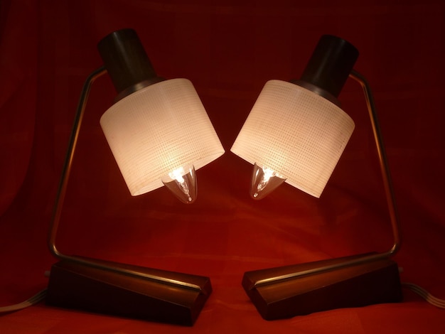 Photo close-up of illuminated lamps