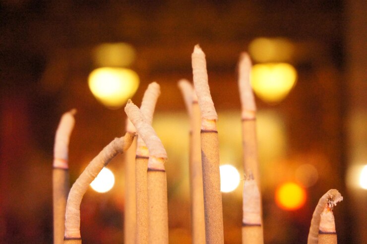 Photo close-up of incense stick