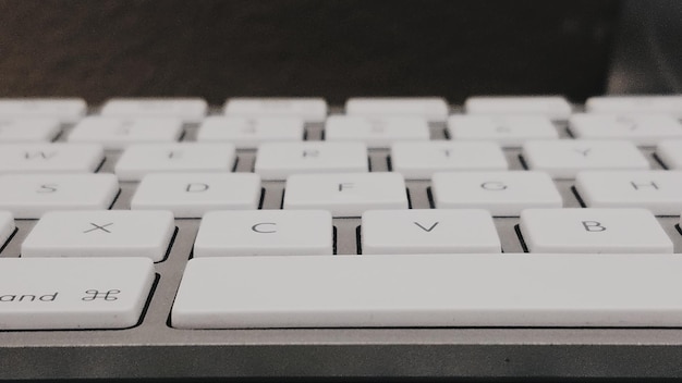 Photo close-up of laptop keyboard