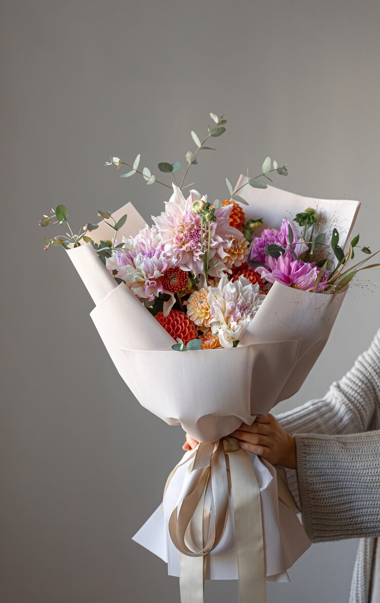 菊の花と大きなお祭りの花束のクローズアップ。