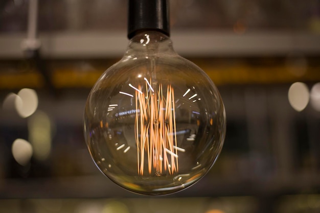 Photo close-up of light bulb