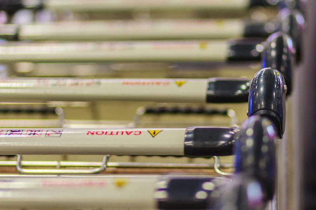 Photo close-up of luggage carts