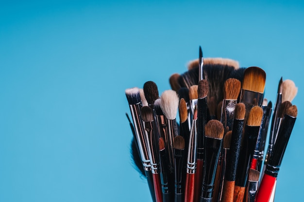 Close-up makeup brush set for coloring eyes