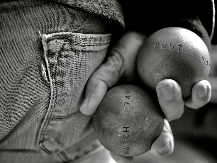Photo close-up of man holding hands