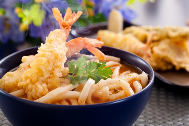 Photo close-up of meal served in bowl